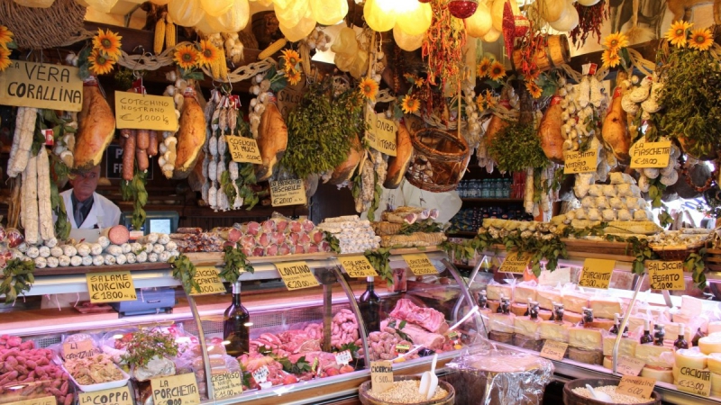 boucherie-ST TROPEZ-min_norcia_butchery_cold_cuts-342231